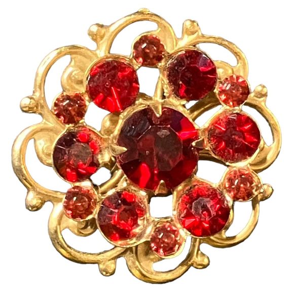 Vintage Gold-Tone Red Crystal Flower Brooch Pin Victorian Style Costume Jewelry - Picture 1 of 3